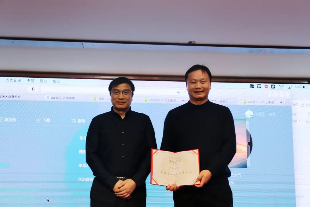 4821dc559613adc1e2b85a51bc636eb8.jpg 4821dc559613adc1e2b85a51bc636eb8.jpg